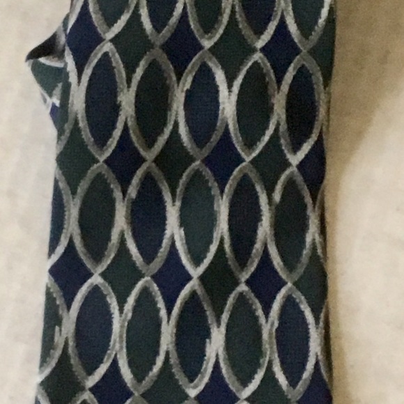 Four Ermenegildo Zegna 100% Silk designer neckties - Picture 5 of 6